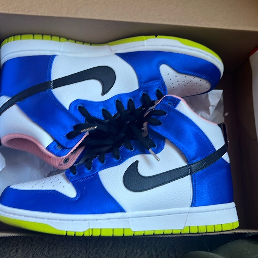 Women’s Nike Dunk High
